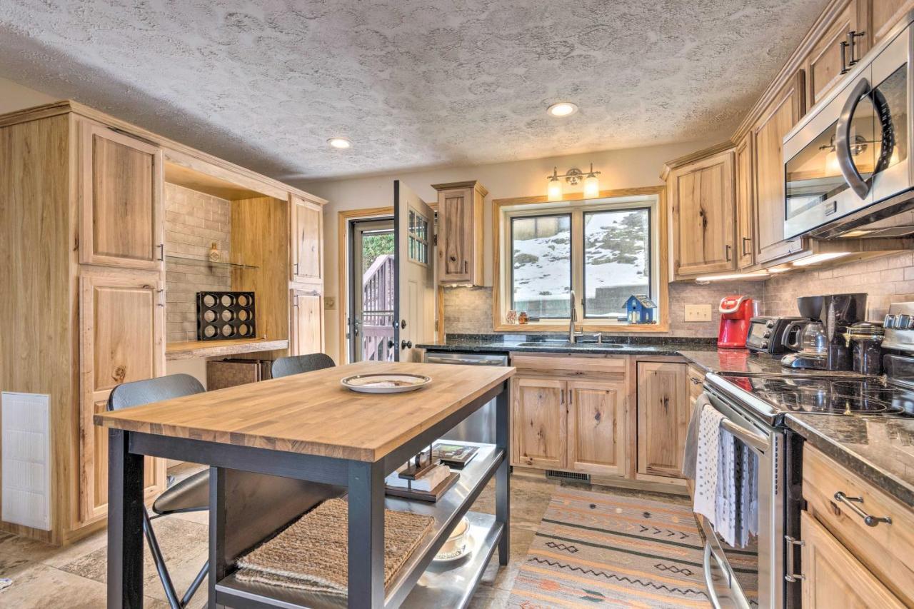 Beech Mountain Retreat With Pool Access Near Slopes! Vila Exterior foto